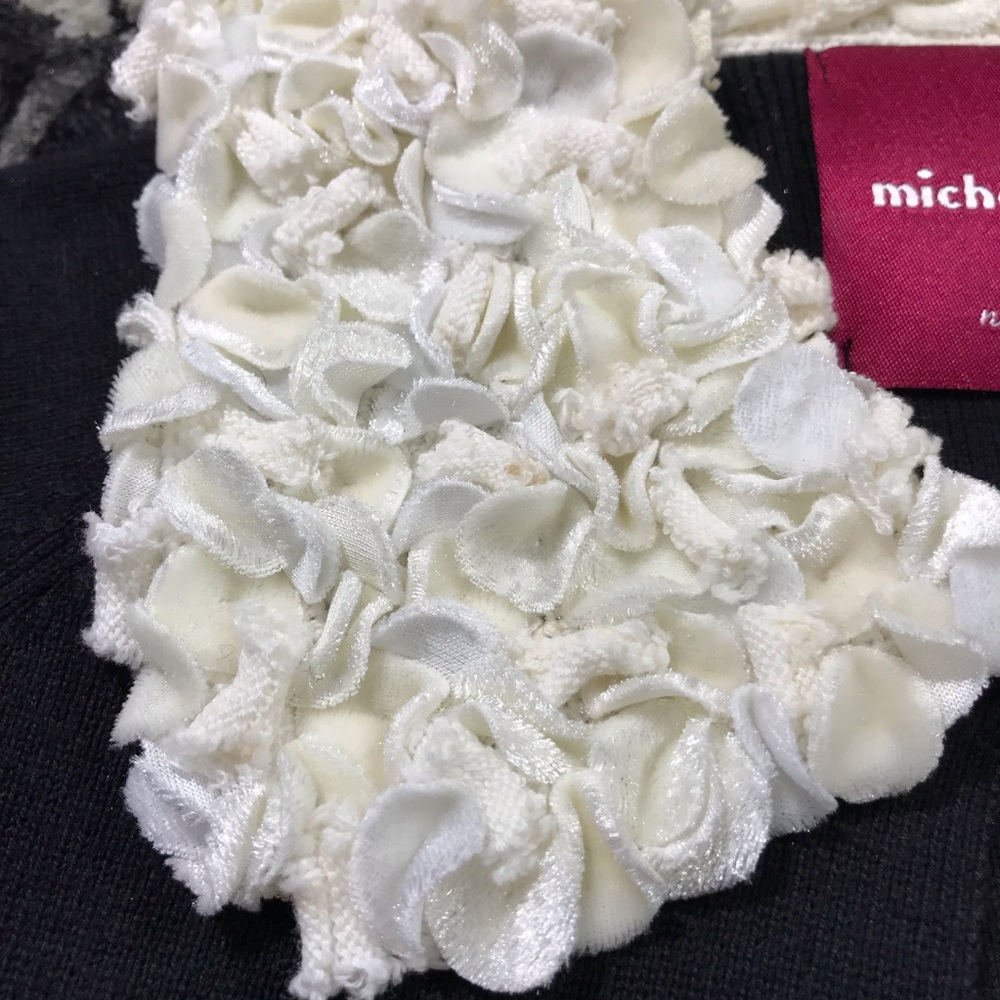 Vintage Michael Simon Black Ivory Rosette Crop Sweater Cardigan ~ Women’s Small - Picture 3 of 7